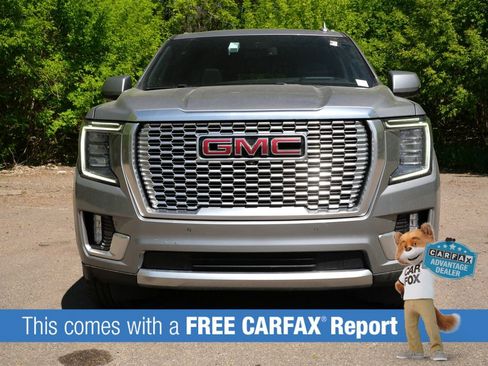 Used 2023 GMC Yukon Denali AWD/4WD image 2