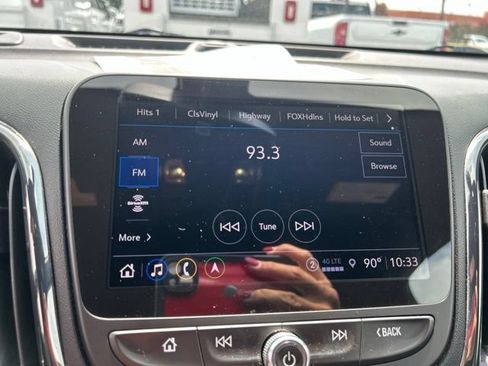 Used 2022 Chevrolet Equinox RS w/ RS Leather Package FWD image 24
