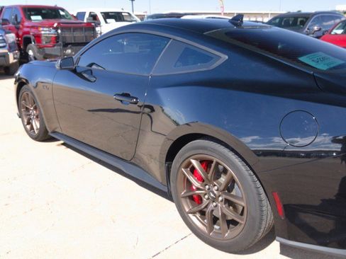 Used 2024 Ford Mustang GT Premium RWD image 8