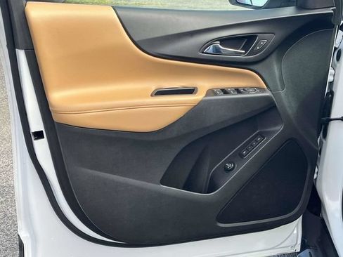 Used 2018 Chevrolet Equinox Premier FWD image 14