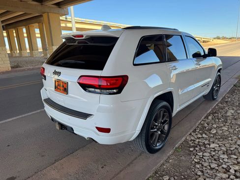 Used 2017 Jeep Grand Cherokee Limited 75th Anniversary image 3