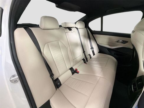 Used 2026 BMW 330i Sedan w/ M Sport Package RWD image 27