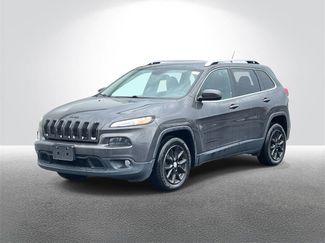 Used 2015 Jeep Cherokee Latitude image 1