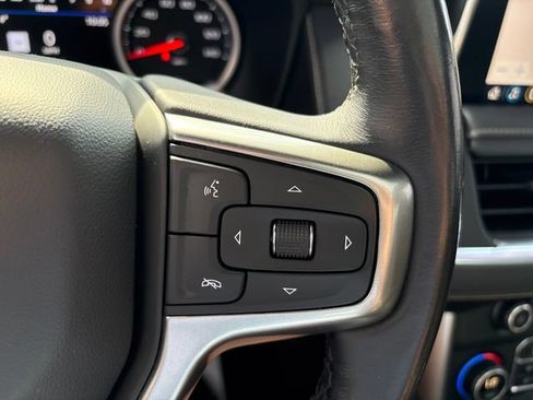 Used 2021 Chevrolet Suburban Premier w/ Premium Package AWD/4WD image 12