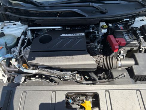 Used 2024 Nissan Rogue SV AWD/4WD image 28