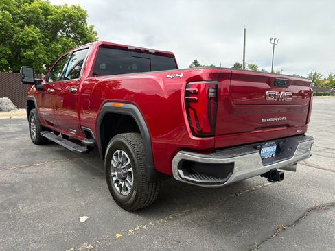 Used 2024 GMC Sierra 2500 SLT w/ SLT Premium Package AWD/4WD image 14