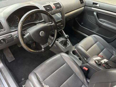 Used 2009 Volkswagen Jetta SE FWD image 11