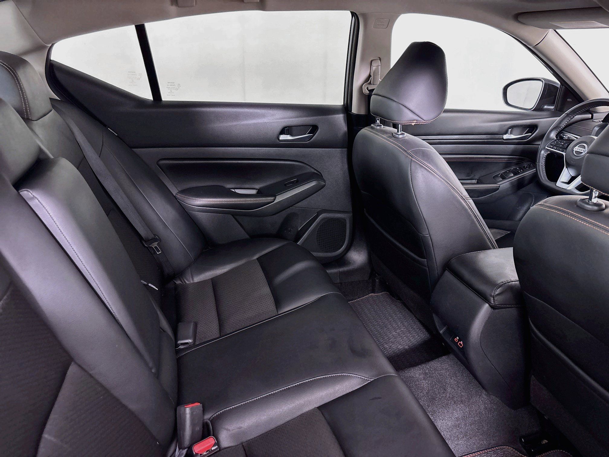 Used 2021 Nissan Altima 2.5 SR w/ SR Premium Package FWD image 25
