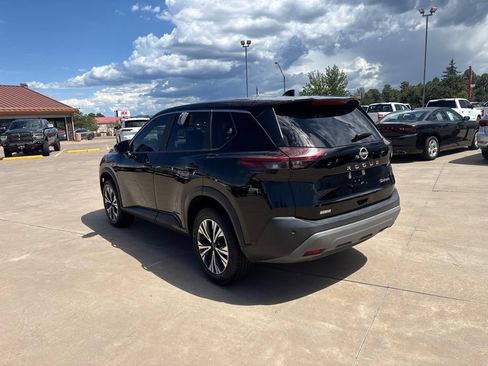 Used 2023 Nissan Rogue SV AWD/4WD image 5
