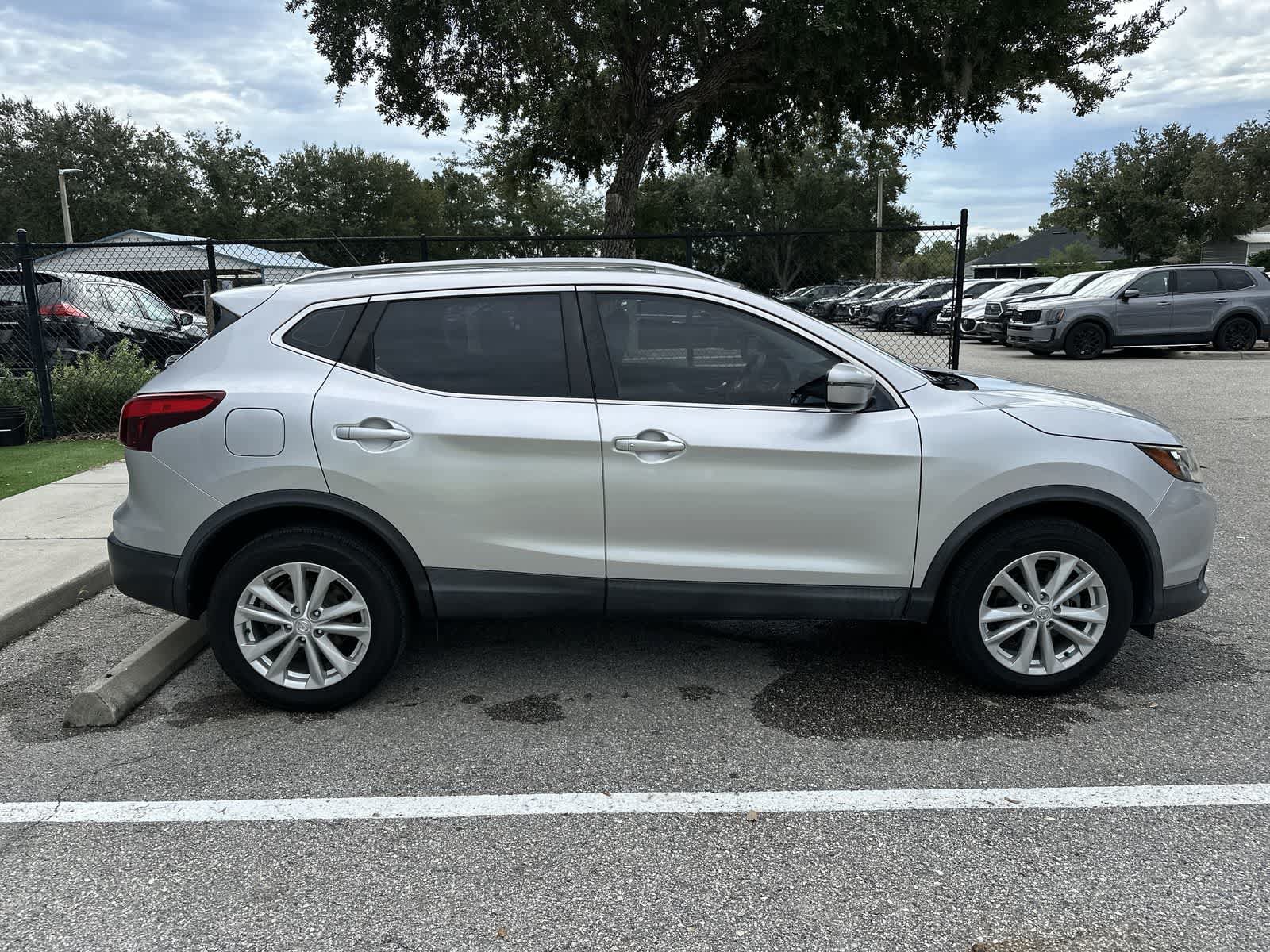 Used 2018 Nissan Rogue Sport SV FWD image 10