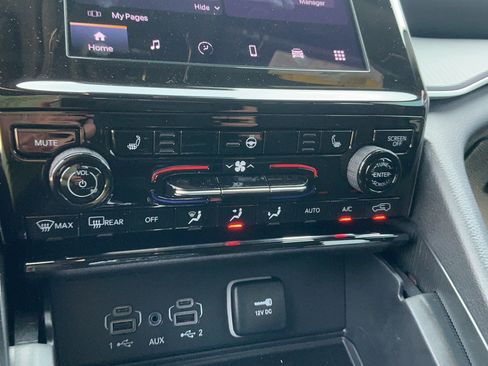 New 2026 Jeep Grand Cherokee L 4WD image 25