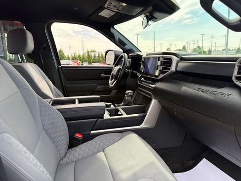 Certified 2025 Toyota Tundra SR5 AWD/4WD image 32