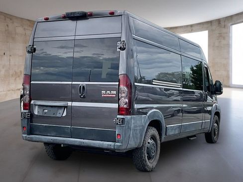 Used 2021 RAM ProMaster 2500 w/ Convenience Group FWD image 2