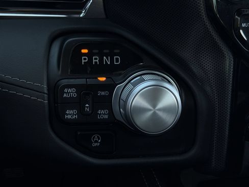 Used 2024 RAM 1500 Limited AWD/4WD image 22