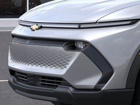 New 2026 Chevrolet Equinox EV LT image 40