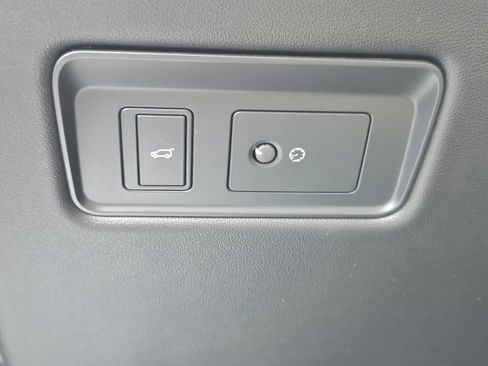 Used 2021 Land Rover Range Rover Sport HSE Silver Edition image 68