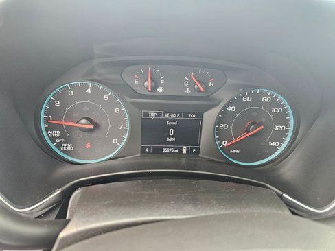 Used 2022 Chevrolet Equinox LS FWD image 25