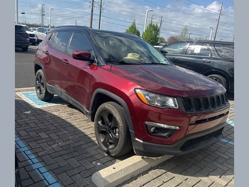 Used 2021 Jeep Compass Latitude w/ Sun and Sound Group image 1