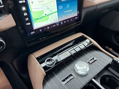 New 2026 Lincoln Navigator Black Label AWD/4WD image 22
