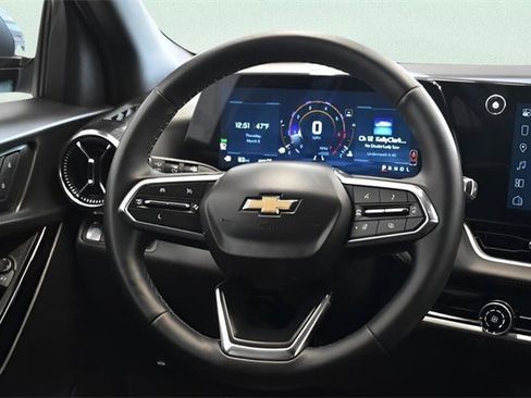 Used 2025 Chevrolet Equinox LT image 26