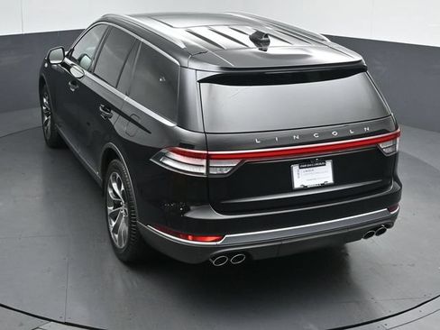 Certified 2025 Lincoln Aviator Reserve w/ Illumination Package AWD/4WD image 53