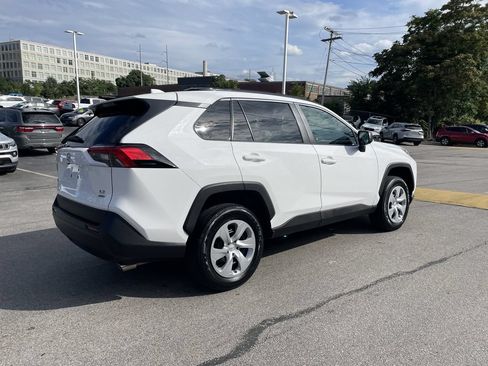 Certified 2021 Toyota RAV4 LE AWD/4WD image 8