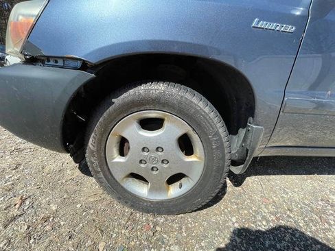 Used 2004 Toyota Highlander 4WD V6 image 11