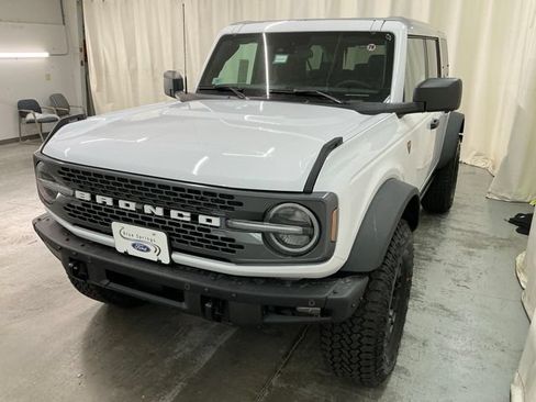 New 2026 Ford Bronco Badlands AWD/4WD image 9