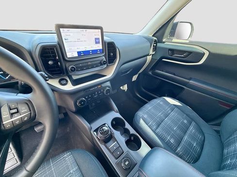 Used 2024 Ford Bronco Sport Heritage w/ Heritage Convenience Package image 26
