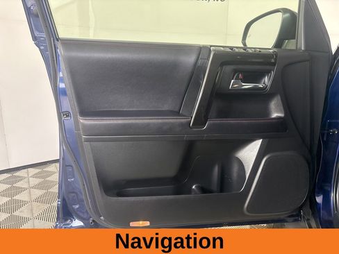 Used 2022 Toyota 4Runner TRD Off-Road Premium image 9