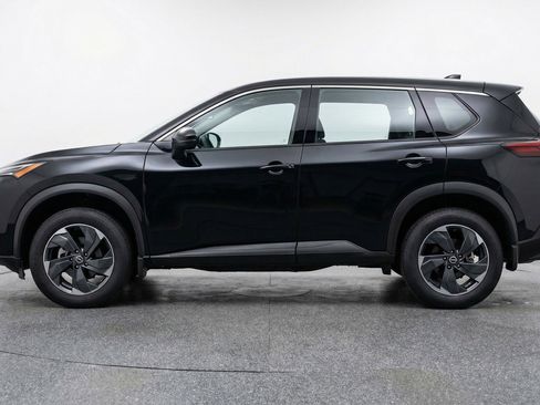 Used 2025 Nissan Rogue SV image 5