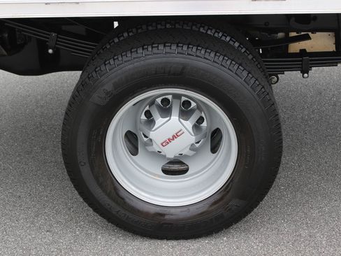 Used 2025 GMC Sierra 3500 Pro w/ Convenience Package AWD/4WD image 35