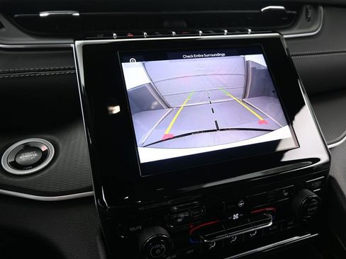 New 2025 Jeep Grand Cherokee Altitude image 35