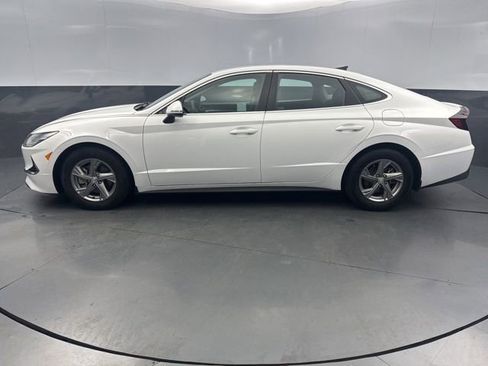 Used 2023 Hyundai Sonata SE image 3