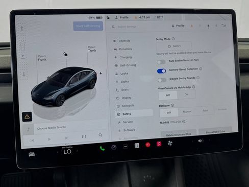 Used 2024 Tesla Model 3 Standard Range RWD image 34