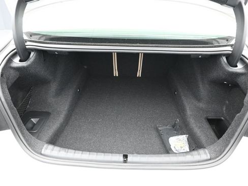 Used 2022 BMW 530i xDrive w/ Executive Package image 9