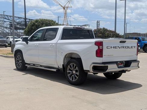 Used 2022 Chevrolet Silverado 1500 LT RWD image 8