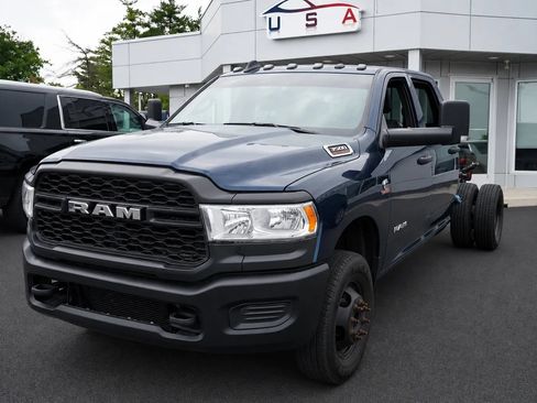 Used 2022 RAM 3500 Tradesman AWD/4WD image 1