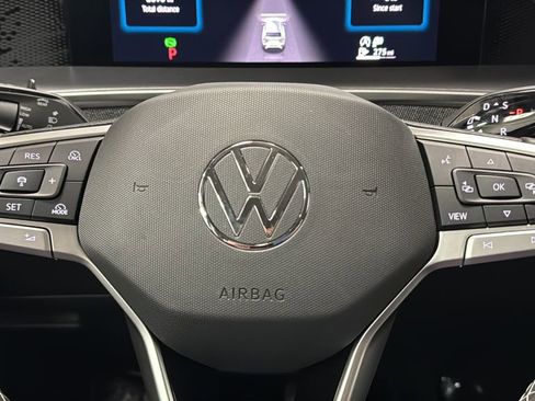 Used 2025 Volkswagen Tiguan S w/ 18" Wheel Package FWD image 15