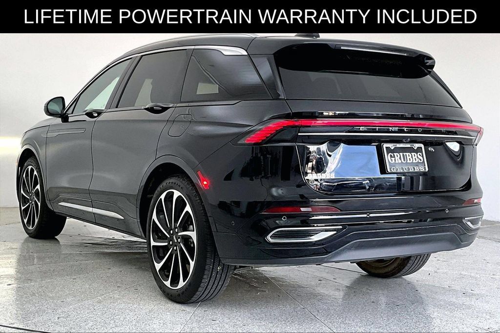 Used 2024 Lincoln Nautilus Black Label AWD/4WD image 15
