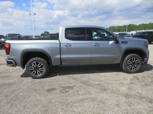 New 2026 GMC Sierra 1500 AT4 w/ AT4 Premium Package AWD/4WD image 3