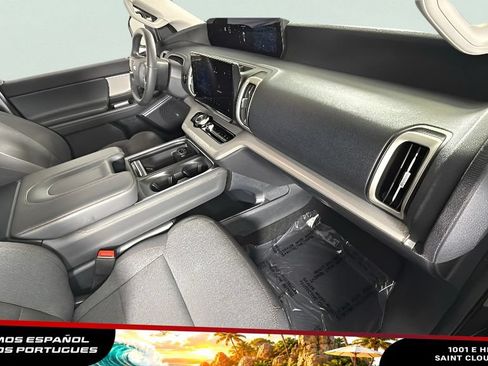 Used 2025 Ford Expedition Max Active AWD/4WD image 37