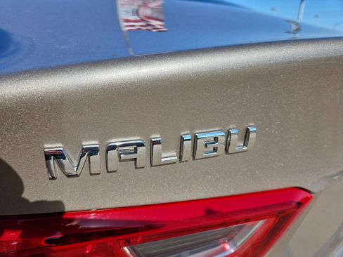 Used 2025 Chevrolet Malibu LT FWD image 19