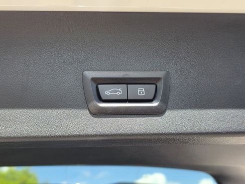 Used 2025 BMW X3 xDrive30i AWD/4WD image 10