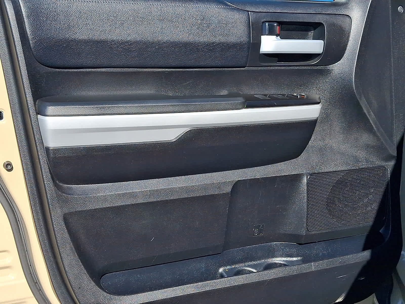 Used 2019 Toyota Tundra SR5 AWD/4WD image 14