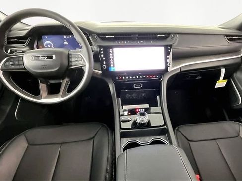 New 2026 Jeep Grand Cherokee L Limited image 6