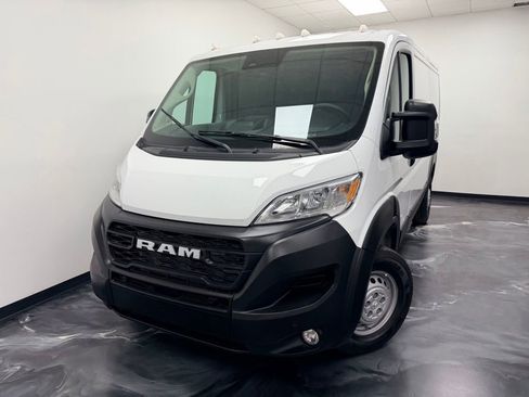 Used 2024 RAM ProMaster 2500 w/ Safety Group FWD image 19