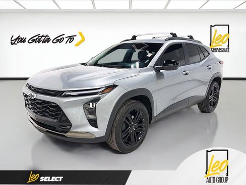 Used 2025 Chevrolet Trax ACTIV w/ Driver Confidence Package image 1