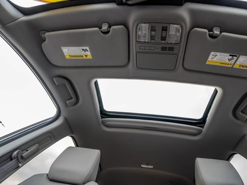 Used 2020 Honda CR-V Touring image 21