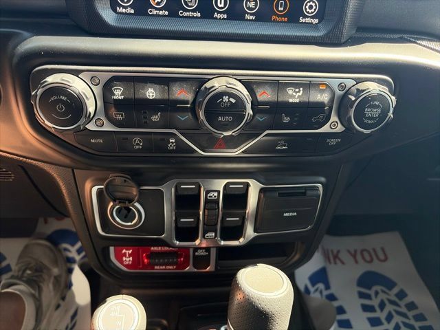 Used 2023 Jeep Gladiator Mojave w/ LED Lighting Group AWD/4WD image 23